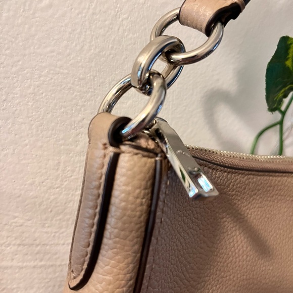 Coach Pebbled Leather Purse - Picture 5 of 9